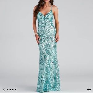 NWT Windsor Prom Dress - Aliyah Formal Sequin Lace Back Dress - Mint - Med